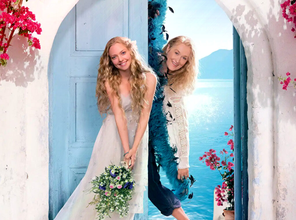 كيف غير الفيلم الرومانسي MAMMA MIA وجه السينما الموسيقية مع أنغام ال ABBA